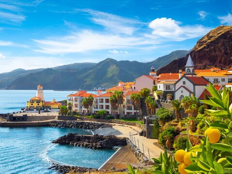 Silvester auf Madeira – Golf, Genuss & Feuerwerkskunst