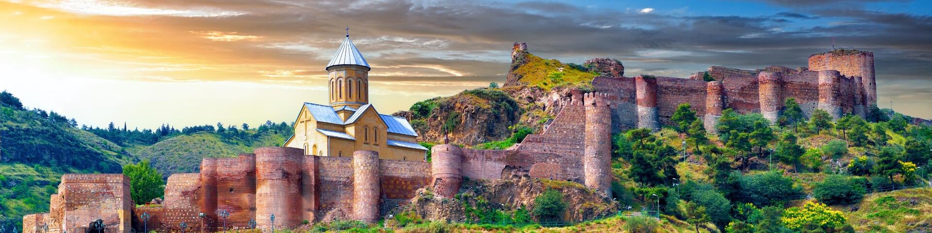 Exploring-Tour Tiflis | Golf, Genuss & georgische Gastfreundschaft Exploring-Tour Tiflis | Golf, Genuss & georgische Gastfreundschaft