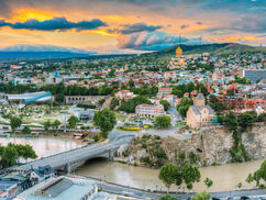 Exploring-Tour nach Tbilisi | Golf, Kultur & georgische Gastfreundschaft